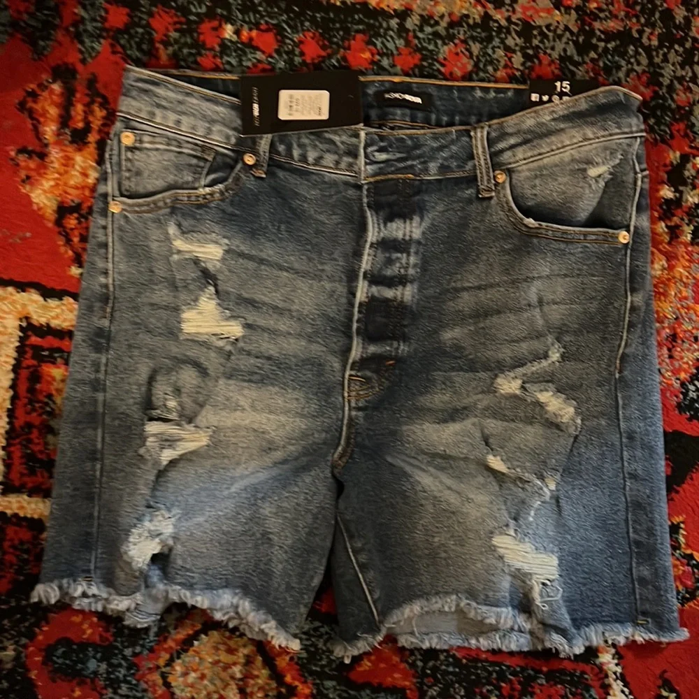 NWT Fashion Nova Right Of Passage Distressed Shorts - Picture 5 of 8